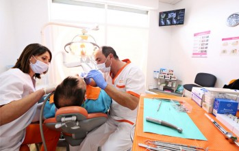 Cristina Mart&iacute;n Cl&iacute;nica Dental, especialistas en implantes para tener una boca sana y bonita