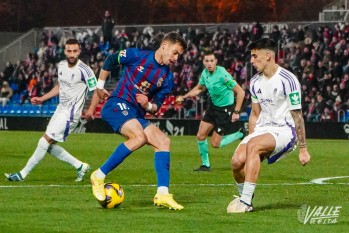 El Eldense ilusiona, pero no consigue sumar ante el Granada (0-3)
