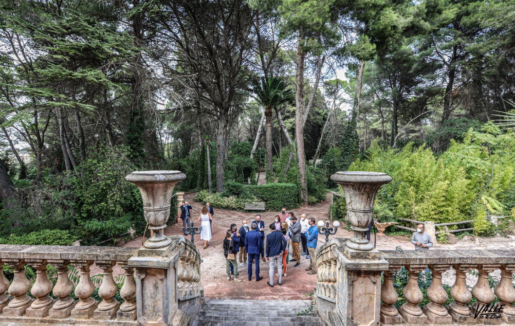 El Poblet, última sede del gobierno republicano, será visitable tras un acuerdo entre Cáritas y Ayuntamiento El Poblet, última sede del gobierno republicano, será visitable tras un acuerdo entre Cáritas y Ayuntamiento