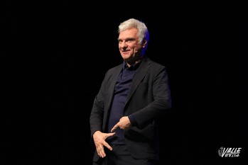 Carles Sans, de Tricicle, hizo re&iacute;r al Teatro Cervantes de Petrer