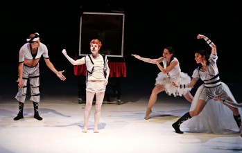 El Teatro Castelar acogi&oacute; "Pinoxxio", una danza sobre el tradicional cuento infantil