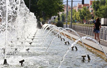 Elda e Hidraqua trabajan para mejorar las tarifas del agua