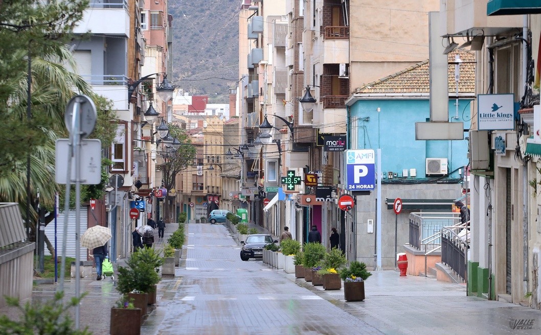 El Ayuntamiento apuesta por el comercio local con la campaña "Para mamá, un regalo made in Elda" El Ayuntamiento apuesta por el comercio local con la campaña "Para mamá, un regalo made in Elda"