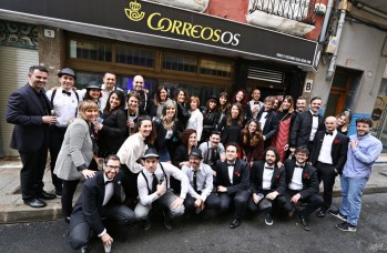 La "familia" de "Los Correosos" celebra el 20&deg; aniversario de su cuartelillo