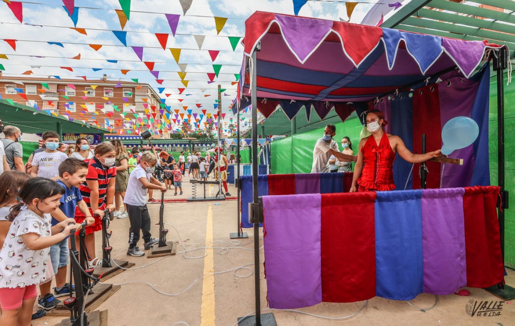 El Mercado Circo abre sus puertas en Petrer El Mercado Circo abre sus puertas en Petrer