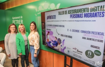 Un taller de asesoramiento digital para migrantes en Petrer