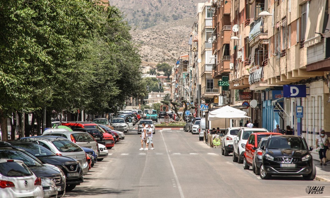 Más de 500 comercios recibirán un accésit de 600 euros por participar en el Concurso Agenda Urbana Elda 2030 Más de 500 comercios recibirán un accésit de 600 euros por participar en el Concurso Agenda Urbana Elda 2030