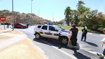 El vertido de aceite de un veh&iacute;culo provoca una colisi&oacute;n m&uacute;ltiple en el Paseo de la Mora