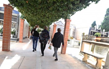 El Cementerio Municipal de Petrer reabre con controles de temperatura