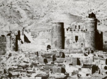 Se vende el castillo de Elda