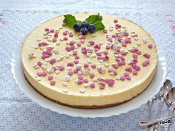 Tarta mousse de melocot&oacute;n
