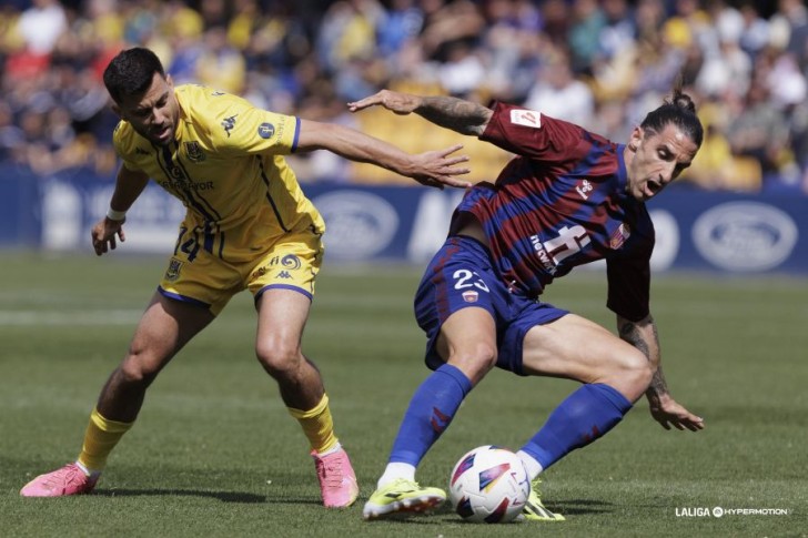 El Eldense suma un punto valioso en Alcorc&oacute;n (0-0)