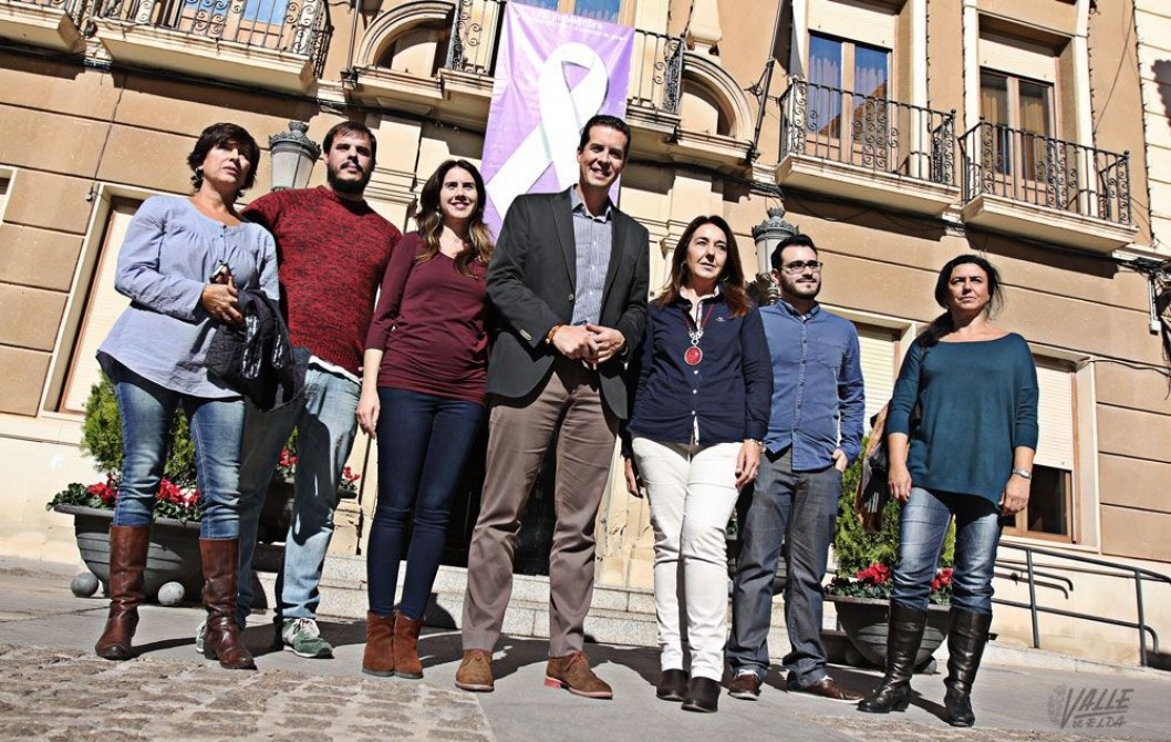 Todos los partidos municipales se unen para mostrar su repulsa contra la violencia machista Todos los partidos municipales se unen para mostrar su repulsa contra la violencia machista
