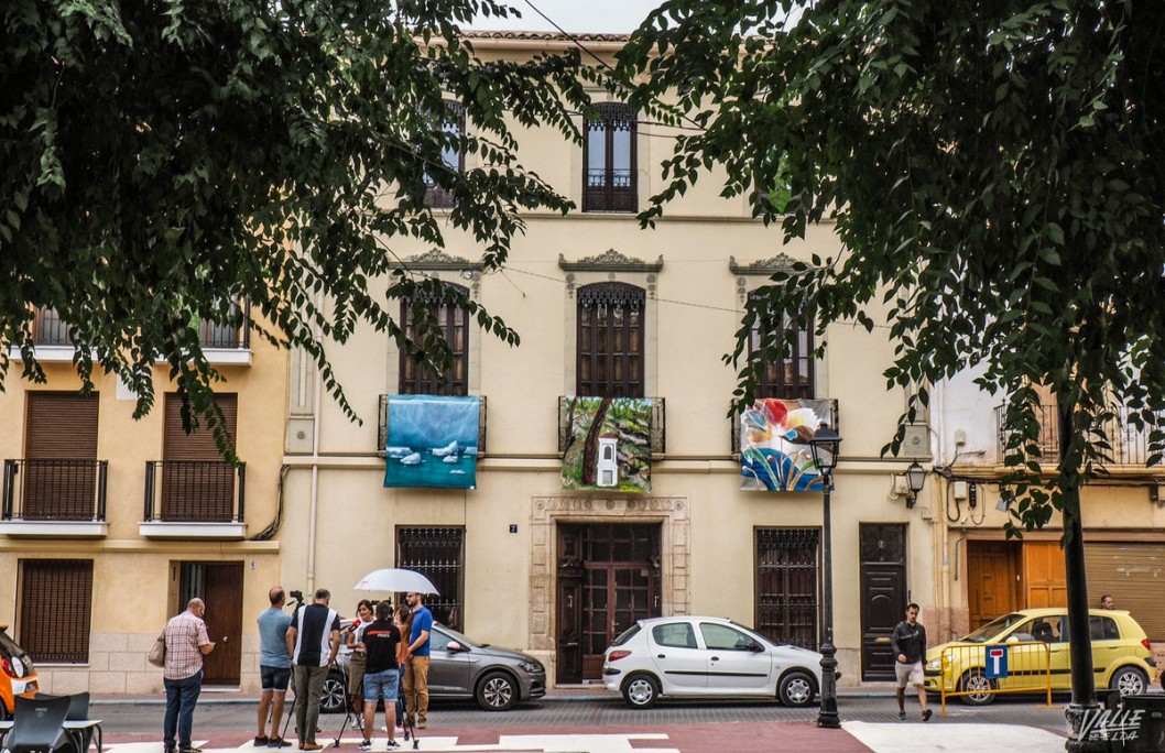 “Art al balcó” contará con 82 lienzos en los balcones de Petrer “Art al balcó” contará con 82 lienzos en los balcones de Petrer