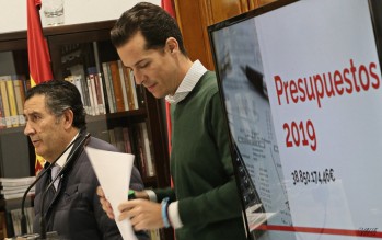 Elda presenta los presupuestos de 2019 en los que contempla el desarrollo de la Casa de la Cultura eldense