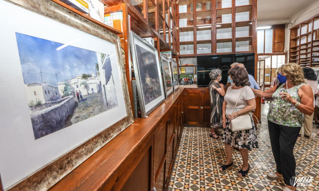 La Tertulia inaugura la exposición de Miguel Ángel Esteve con gran éxito La Tertulia inaugura la exposición de Miguel Ángel Esteve con gran éxito