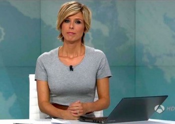 Mar&iacute;a Jos&eacute; S&aacute;ez, presentadora del informativo matinal de Antena 3, pregonera de Moros y Cristianos 2016