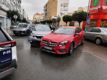 Aparatoso accidente en Petrer