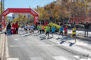 Multitudinaria participaci&oacute;n de alumnos en la Milla Escolar