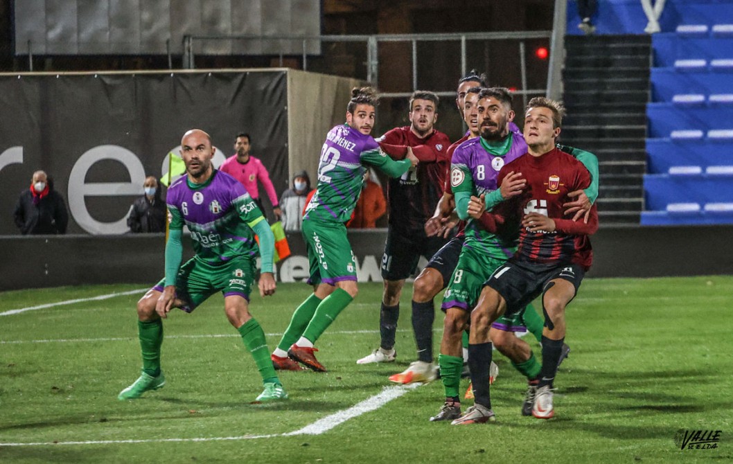 El Eldense sufre un bache en su buena racha liguera (0 -1) El Eldense sufre un bache en su buena racha liguera (0 -1)