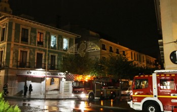 Tardan m&aacute;s de dos horas en sacar el cuerpo sin vida de un hombre de 240 kilos del hotel donde se alojaba