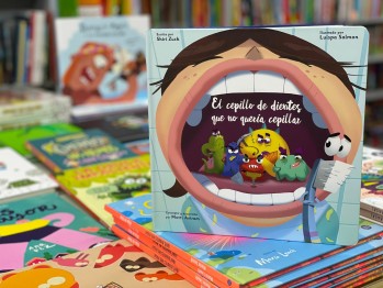 "El cepillo de dientes que no quer&iacute;a cepillar" de Zhiri Zuck con ilustraciones de Luispa Salmon