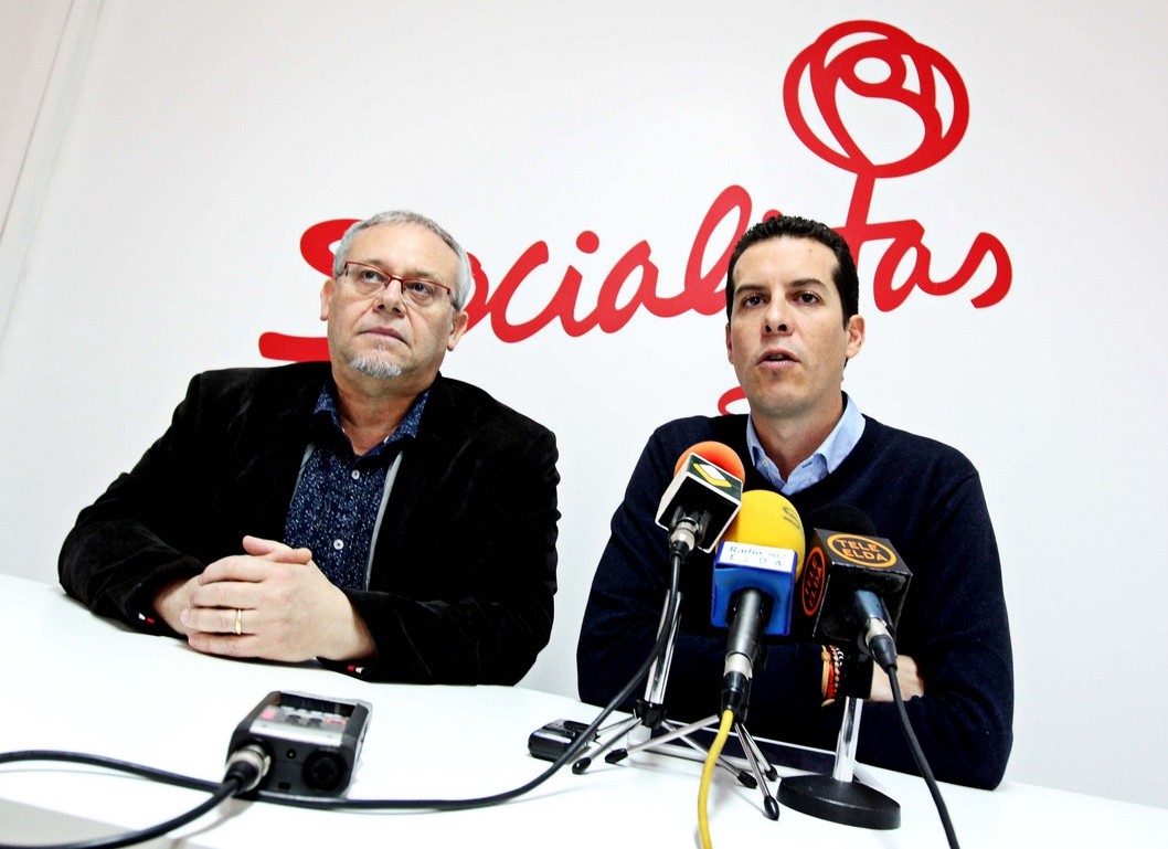 El Partido Socialista presenta a Juan Vera como el coordinador de su programa electoral El Partido Socialista presenta a Juan Vera como el coordinador de su programa electoral