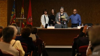 La soprano Ana Mar&iacute;a S&aacute;nchez emocion&oacute; al p&uacute;blico en la lecci&oacute;n inaugural de la Asociaci&oacute;n Cultural de Aulas