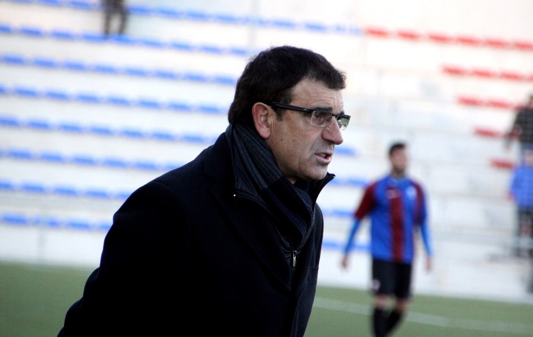 Antonio Aparicio deja de ser el técnico del primer equipo del CD Eldense Antonio Aparicio deja de ser el técnico del primer equipo del CD Eldense