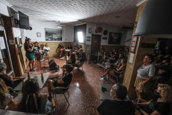 Tres c&oacute;micas demuestran que el humor no tiene g&eacute;nero