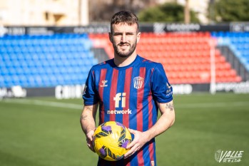 Ra&uacute;l Parra: "Eleg&iacute; el CD Eldense porque es un club en el que se puede crecer y tiene los objetivos claros"