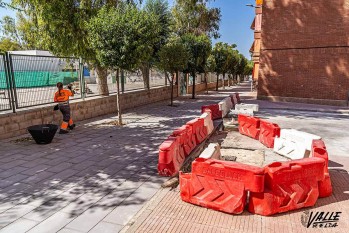 Mejoran la accesibilidad del barrio Almafr&aacute; con la renovaci&oacute;n de m&aacute;s de 800 metros cuadrados de acera