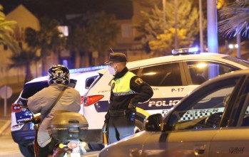 La Polic&iacute;a Local de Petrer levanta siete actas por incumplir las medidas COVID y disuelve dos fiestas ilegales