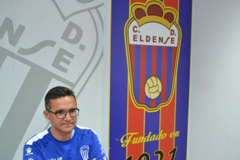 Dani Ponz podr&iacute;a regresar al Eldense si destituyen a Fernando Est&eacute;vez