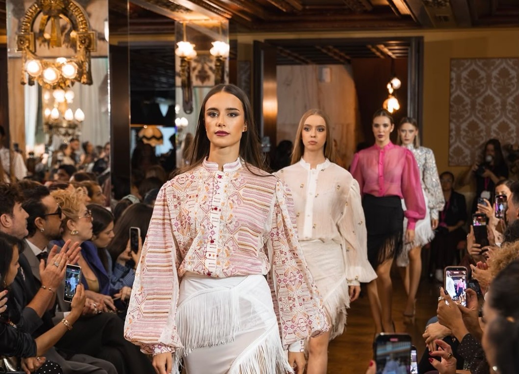 El eldense Mart&iacute;n S&aacute;nchez present&oacute; su colecci&oacute;n "Tramonto" en Alicante Fashion Week
