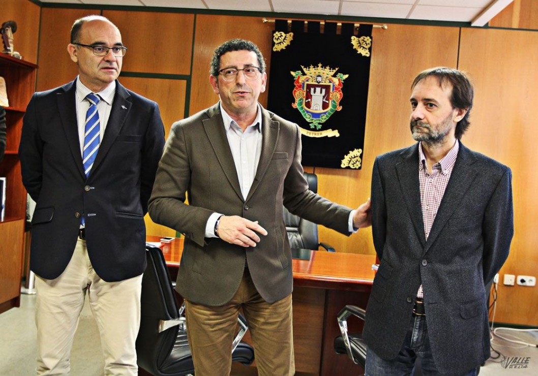 El profesor Pedro Payá coordinará la sede universitaria de Petrer El profesor Pedro Payá coordinará la sede universitaria de Petrer