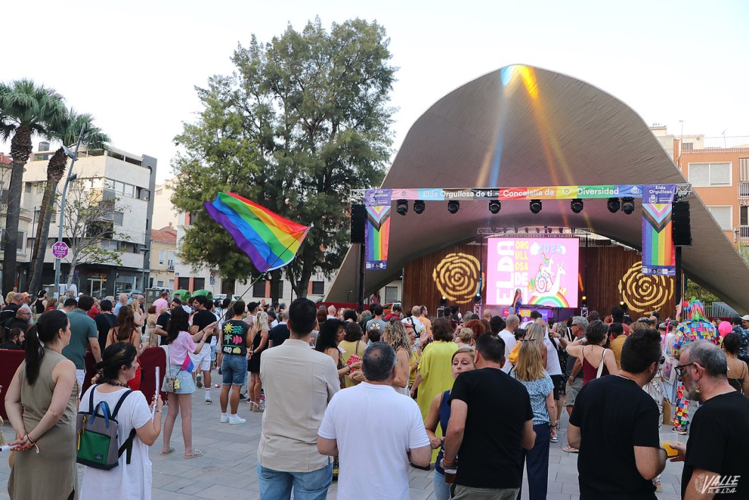 El Orgullo LGTBIQ+ reivindica los derechos del colectivo El Orgullo LGTBIQ+ reivindica los derechos del colectivo