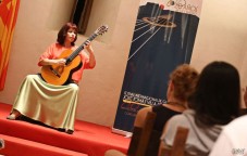 El Festival Internacional de Guitarra llen&oacute; de buena m&uacute;sica y p&uacute;blico el Castillo de Petrer