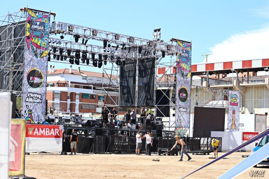 El EMDIV estará a punto para la apertura de sus puertas a las 19:30 horas El EMDIV estará a punto para la apertura de sus puertas a las 19:30 horas