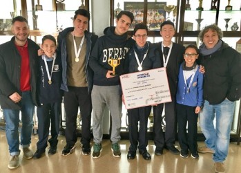 El robot que alerta del abuso del agua de Sagrada Familia, segundo en la First LEGO League 
