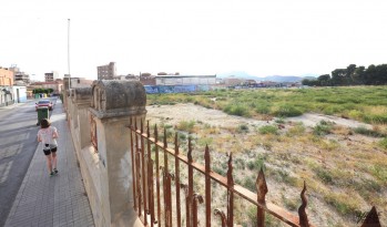 El solar de Luvi se convertir&aacute; en una zona de viviendas, con jard&iacute;n y comercios, por la apuesta de un grupo inversor