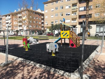 Denuncian carreras de patinetes en Petrer tras el atropello de un ni&ntilde;o en la plaza Uni&oacute;n de Festejos