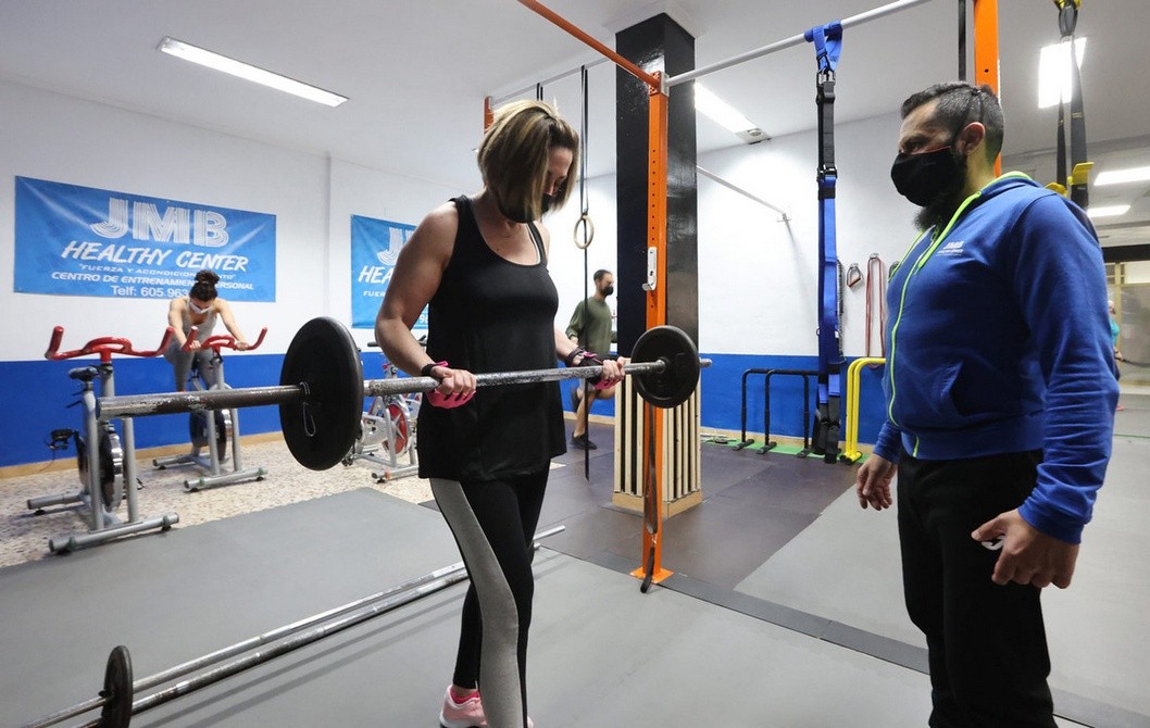 Mejora tu forma física con JMB Healthy Center con entrenamientos dinámicos y divertidos Mejora tu forma física con JMB Healthy Center con entrenamientos dinámicos y divertidos