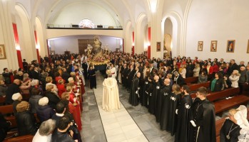 El Encuentro de Gloria en el templo de la Inmaculada pone el punto final a la Semana Santa eldense
