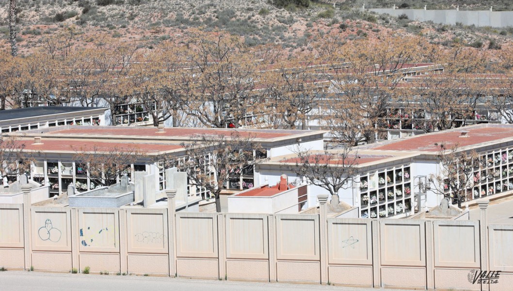 El Ayuntamiento construye 114 nichos en el cementerio Virgen de los Dolores El Ayuntamiento construye 114 nichos en el cementerio Virgen de los Dolores