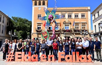Ayuntamiento y Junta Central de Fallas promocionan las fiestas del fuego con "#EldaenFallas"