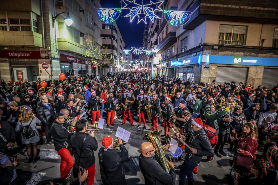 Elda suspende la Tardebuena, la San Silvestre y la Nochevieja y solo se mantiene el Paje Real Elda suspende la Tardebuena, la San Silvestre y la Nochevieja y solo se mantiene el Paje Real