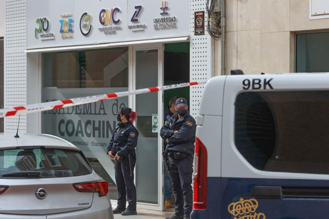 Detienen a los hermanos Paterna en Elda por la presunta estafa piramidal de Zoe Detienen a los hermanos Paterna en Elda por la presunta estafa piramidal de Zoe