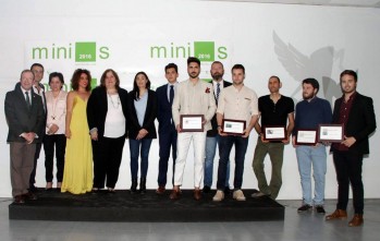 Inauguraci&oacute;n y entrega de premios Minicuadros 2016 de la Comparsa Huestes del Cad&iacute;