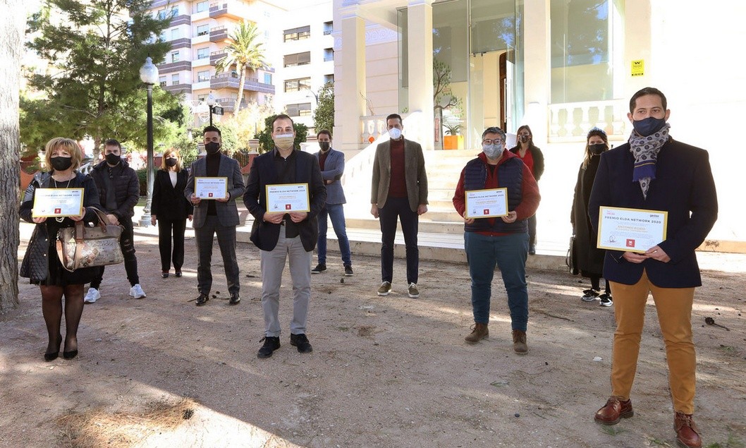 Entregan las distinciones a los cinco proyectos ganadores del programa Elda Network Entregan las distinciones a los cinco proyectos ganadores del programa Elda Network